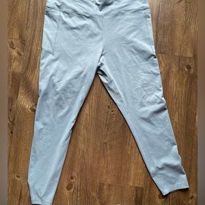 VS pink brand leggings with pockets